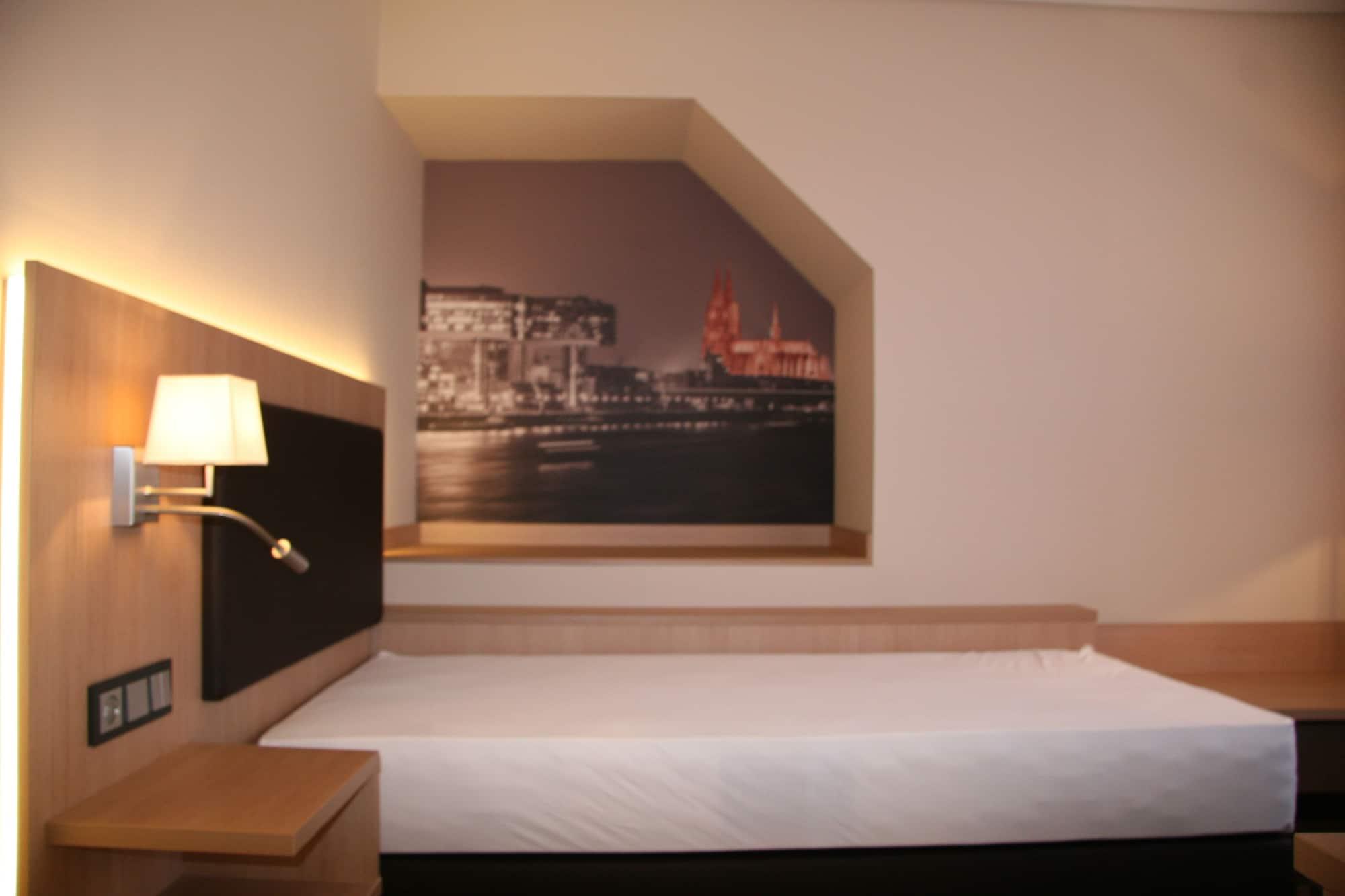 Hotel Fortune Кельн Екстер'єр фото